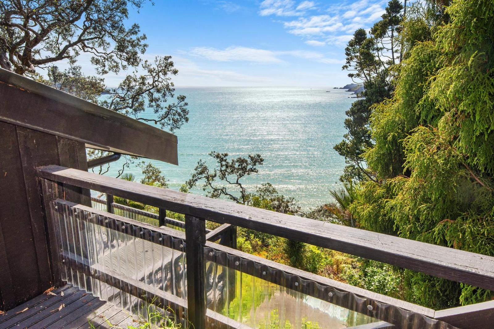 Bayview Beauty - Helena Bay Holiday Home Lyttelton