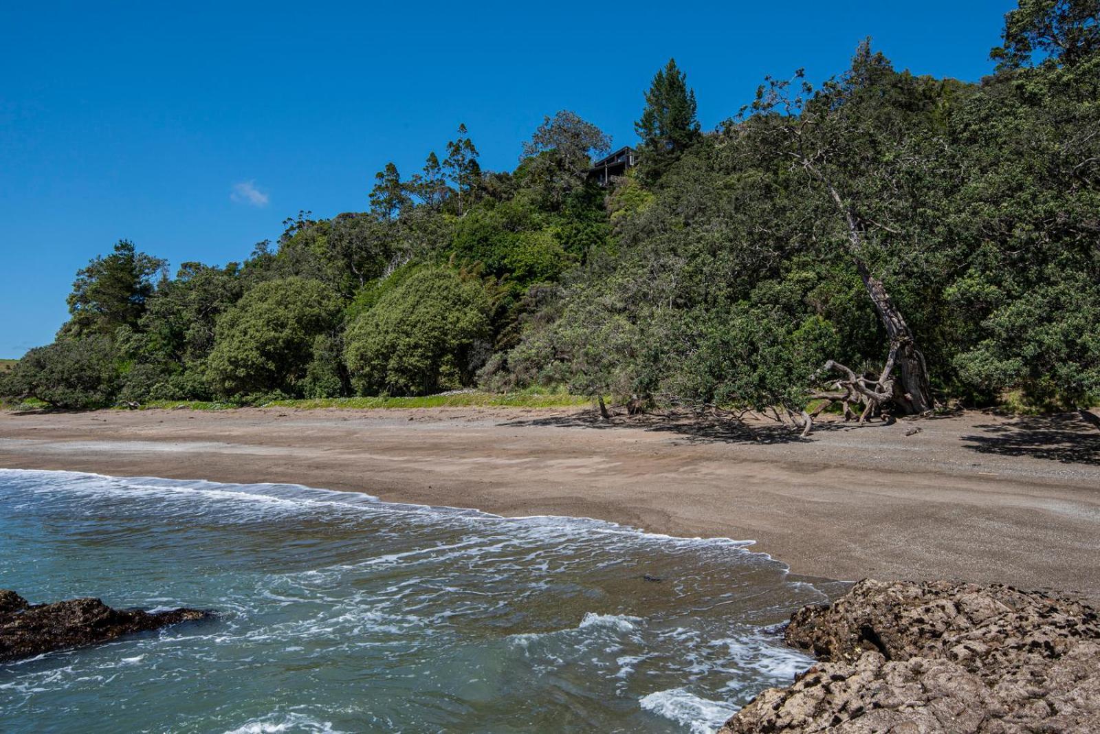 Bayview Beauty - Helena Bay Holiday Home Lyttelton