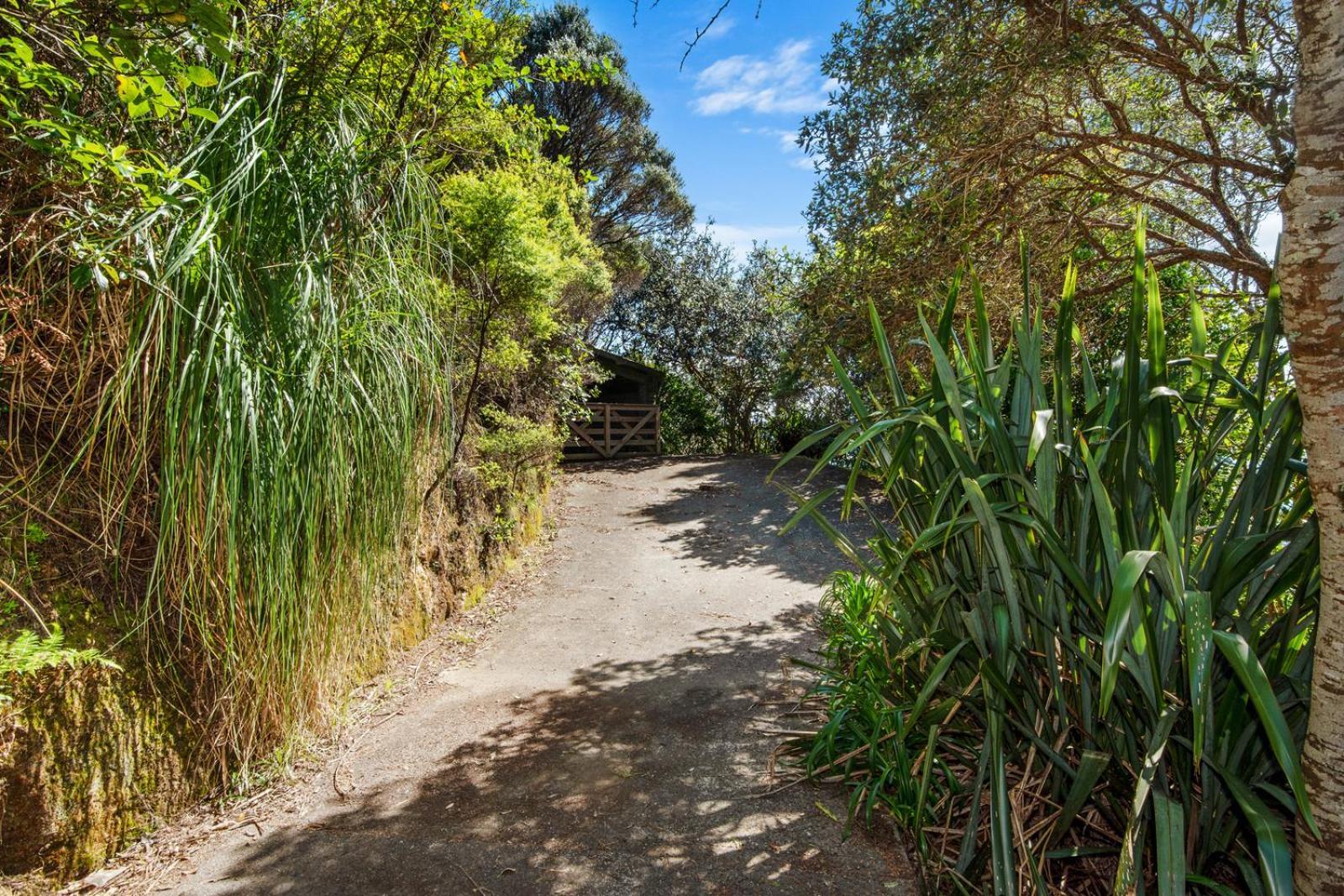 Bayview Beauty - Helena Bay Holiday Home Lyttelton